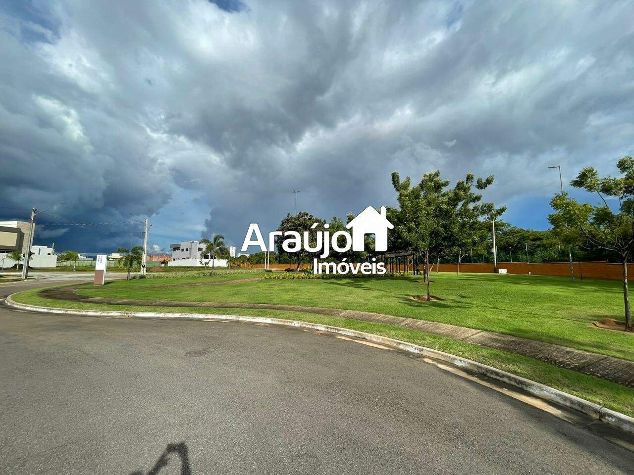 Lote em condomínio à venda no Plano Diretor Sul: 
