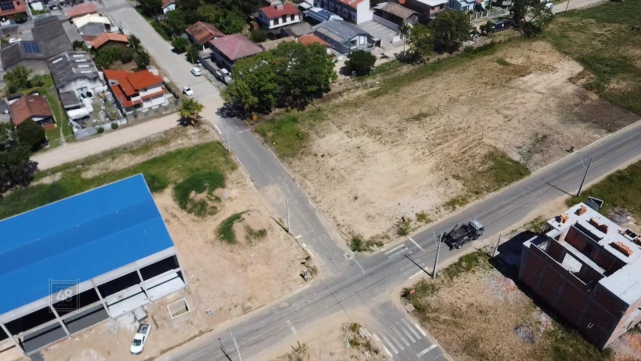 Terreno à venda no Humaitá de Cima: 