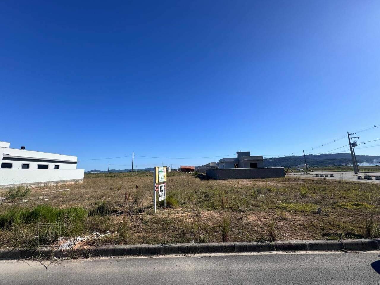 Terreno à venda no Monte Castelo: 