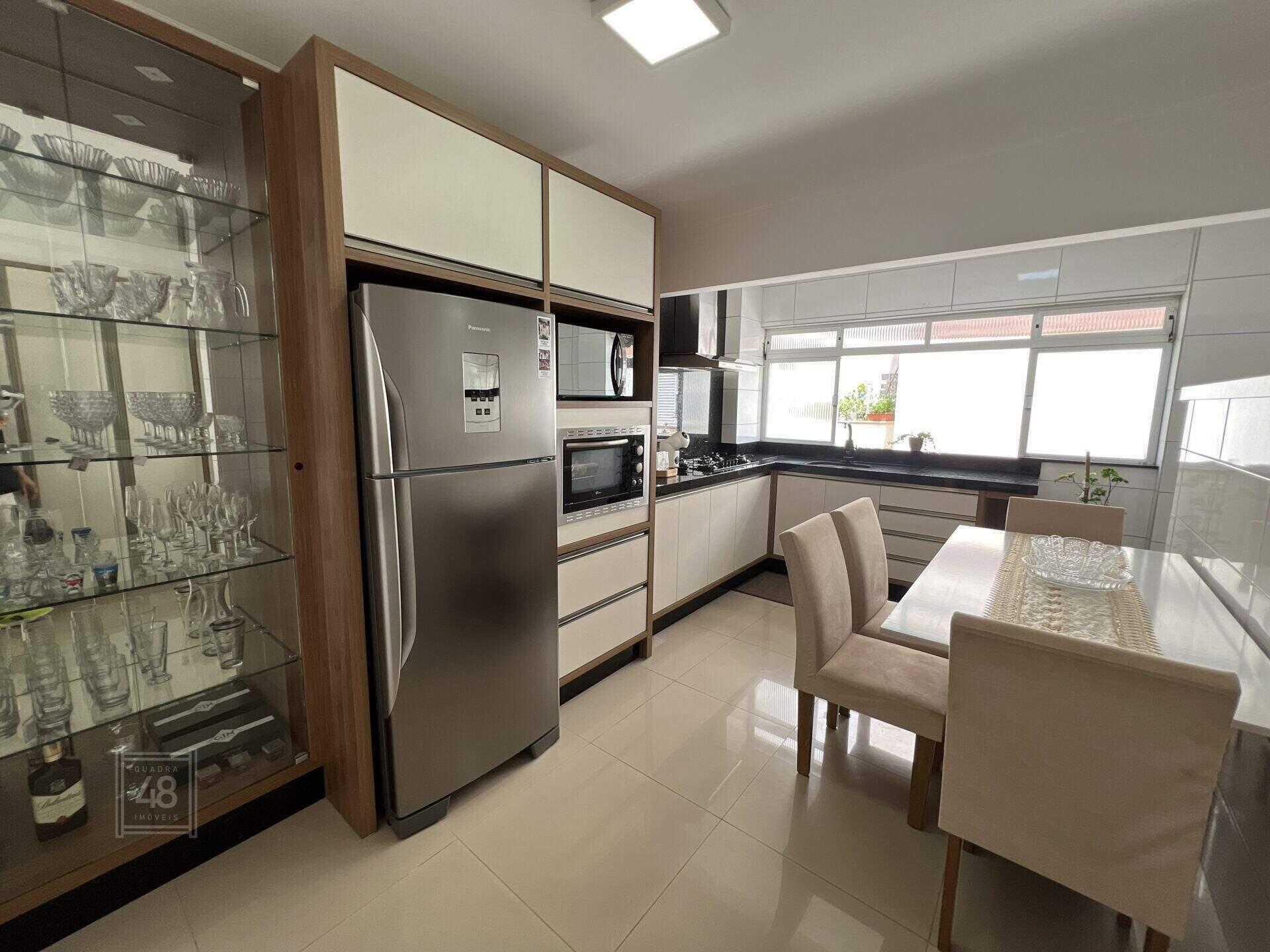 Apartamento à venda no Aeroporto: 