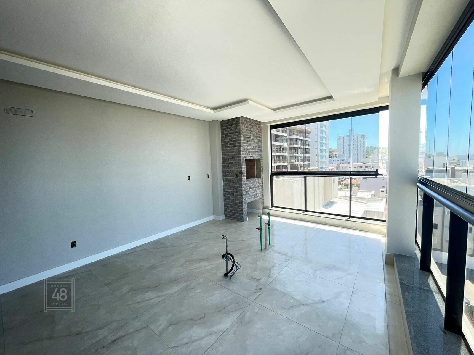 Apartamento à venda no Mar Grosso: 