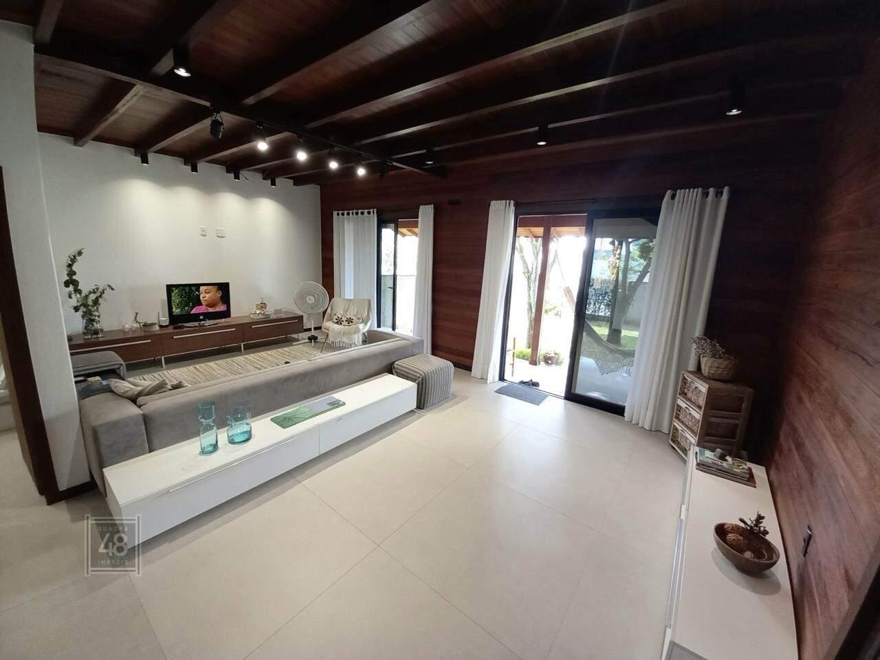 Casa à venda no Humaitá de Cima: 