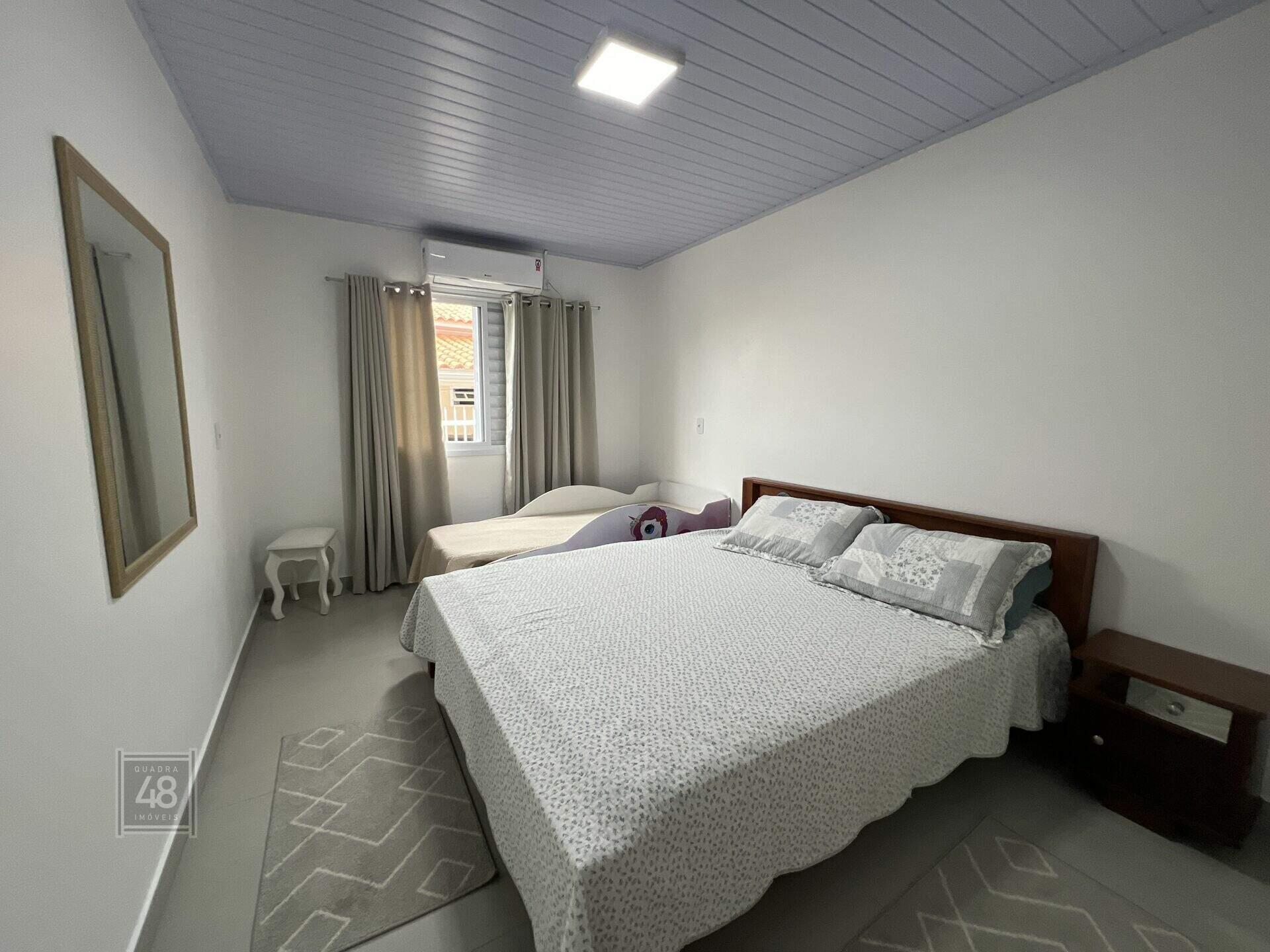 Casa à venda no Centro: 