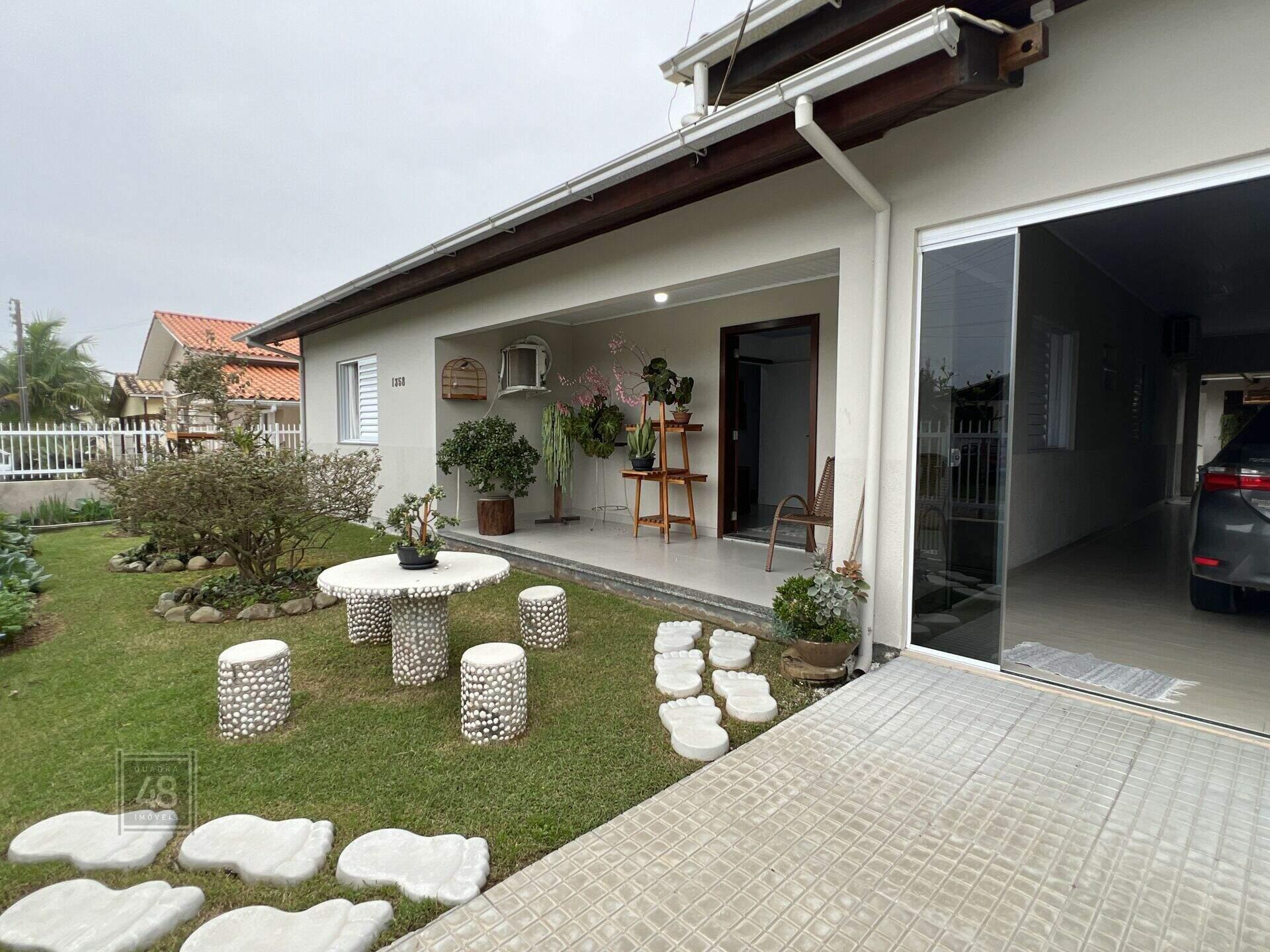 Casa à venda no Centro: 