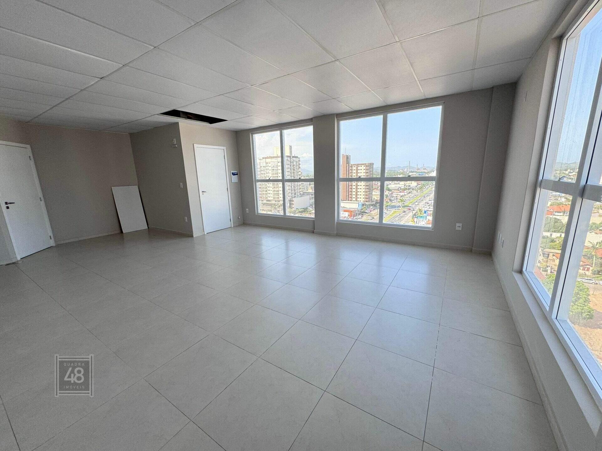 Sala à venda no Vila Moema: 