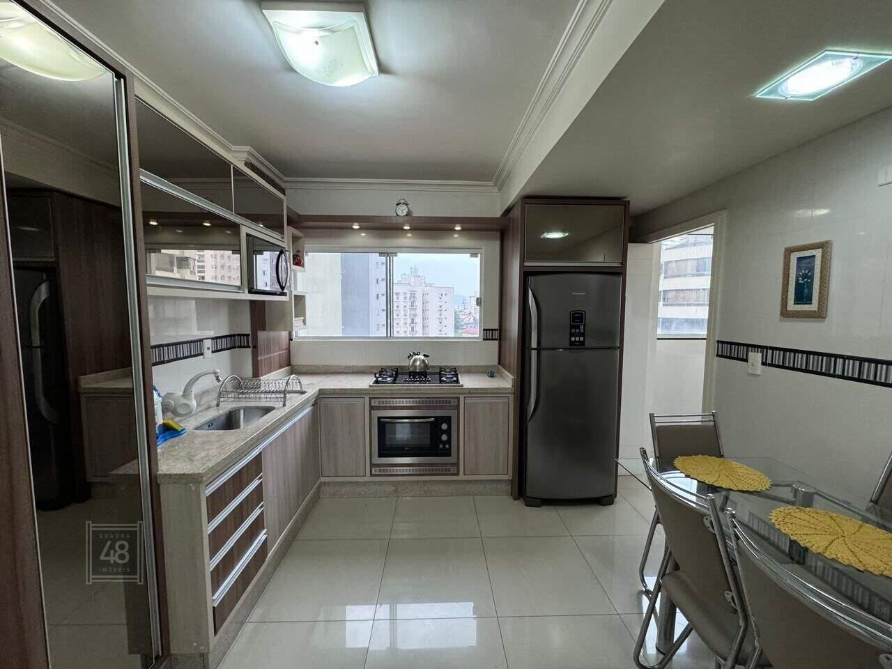 Apartamento à venda no Centro: 