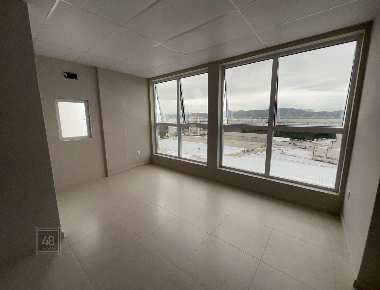 Sala à venda no Aeroporto: 