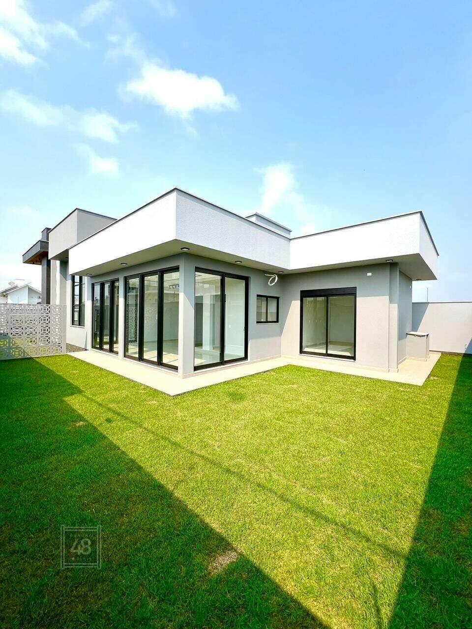 Casa à venda no Revoredo: 