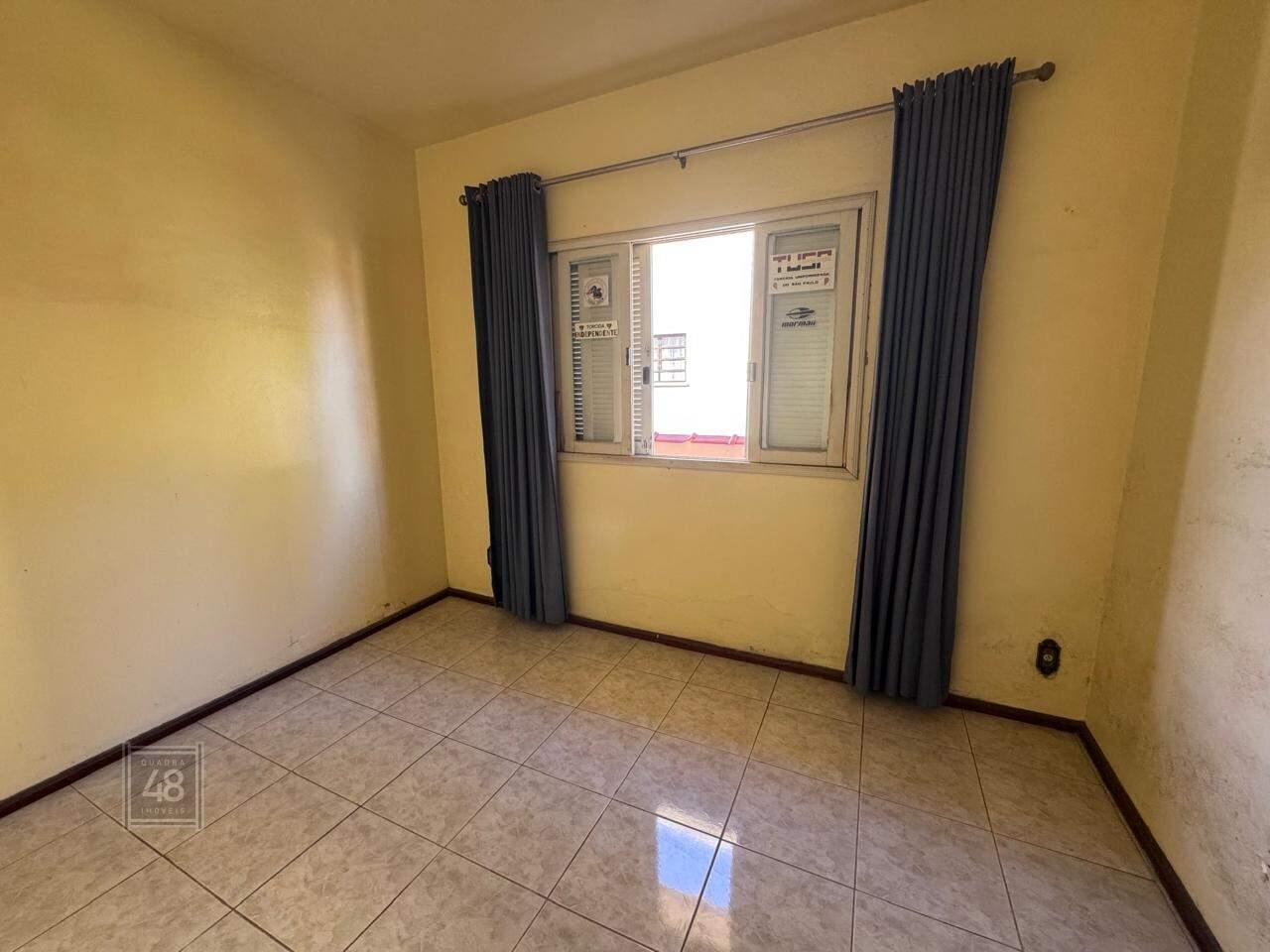 Casa à venda no Centro: 