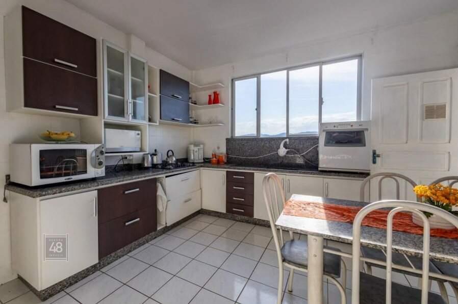 Apartamento à venda no Humaitá: 