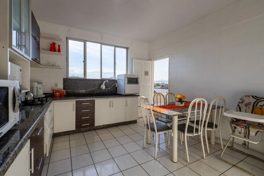 Apartamento à venda no Humaitá: 