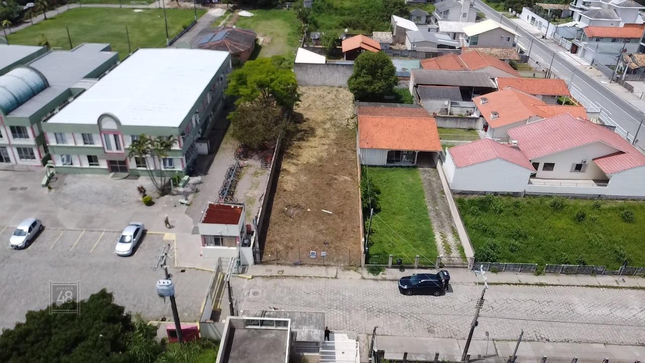 Terreno à venda no Santo Antônio de Pádua: 