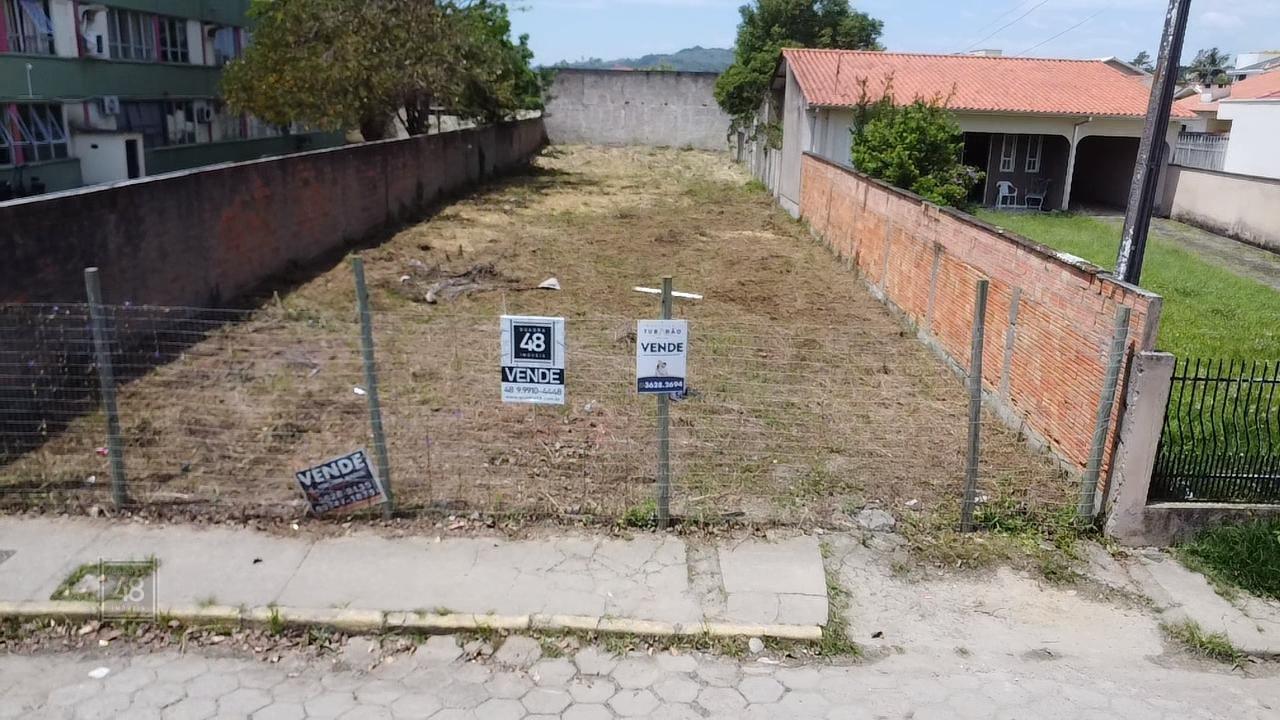 Terreno à venda no Santo Antônio de Pádua: 