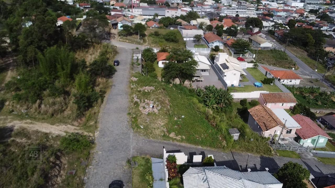 Terreno à venda no Monte Castelo: 