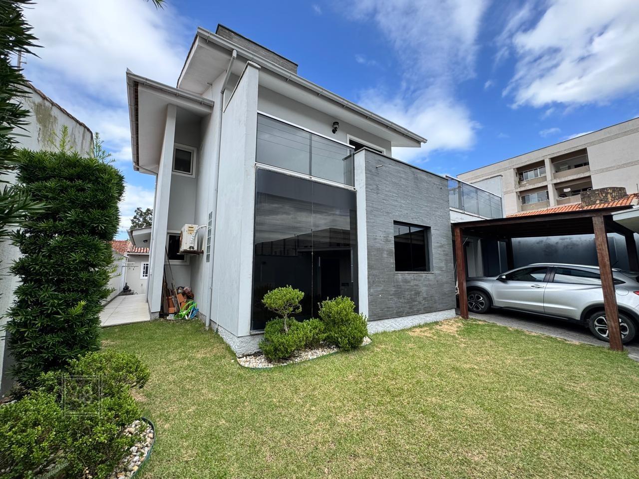 Casa à venda no Humaitá: 