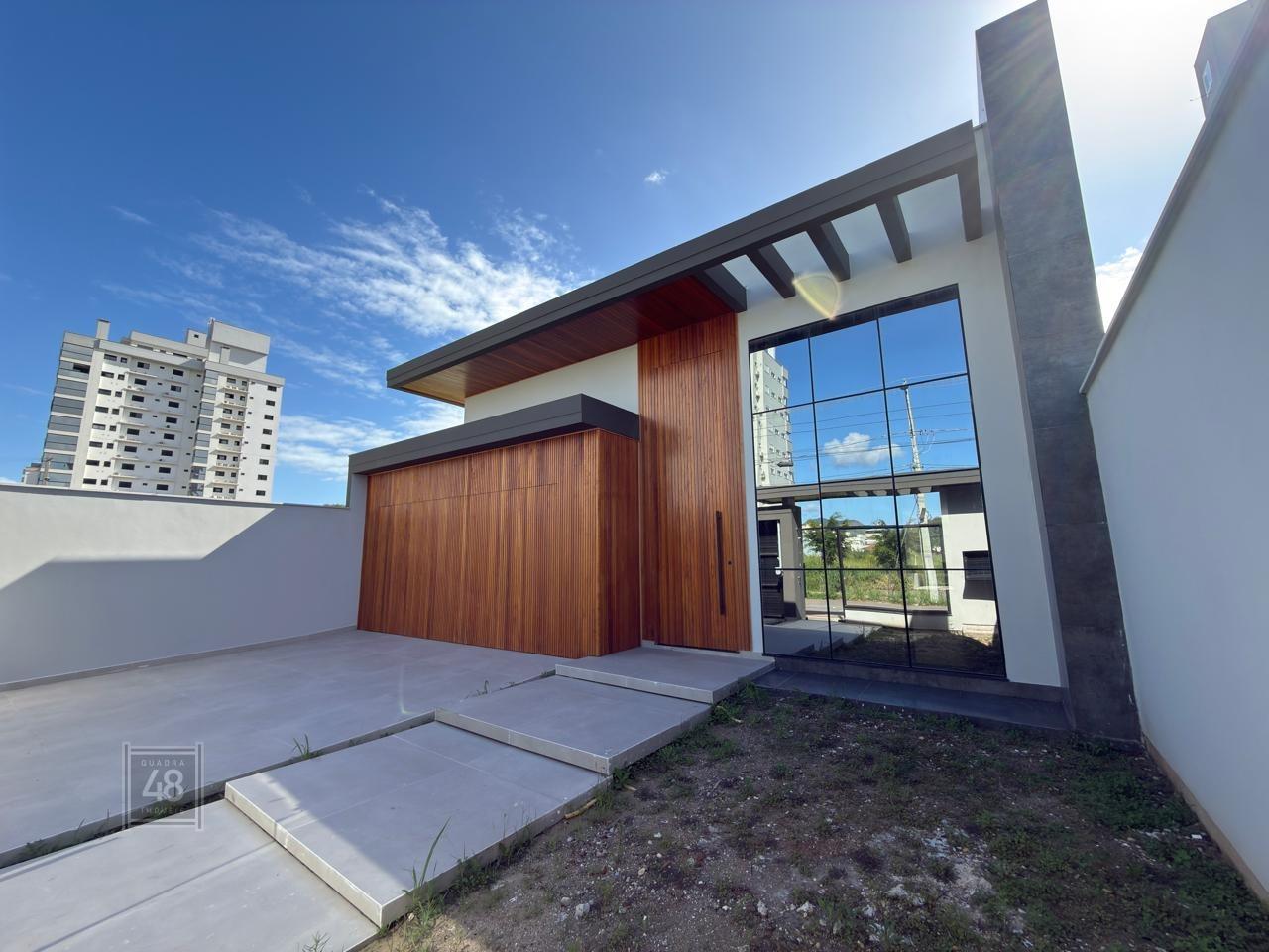 Casa à venda no Centro: 