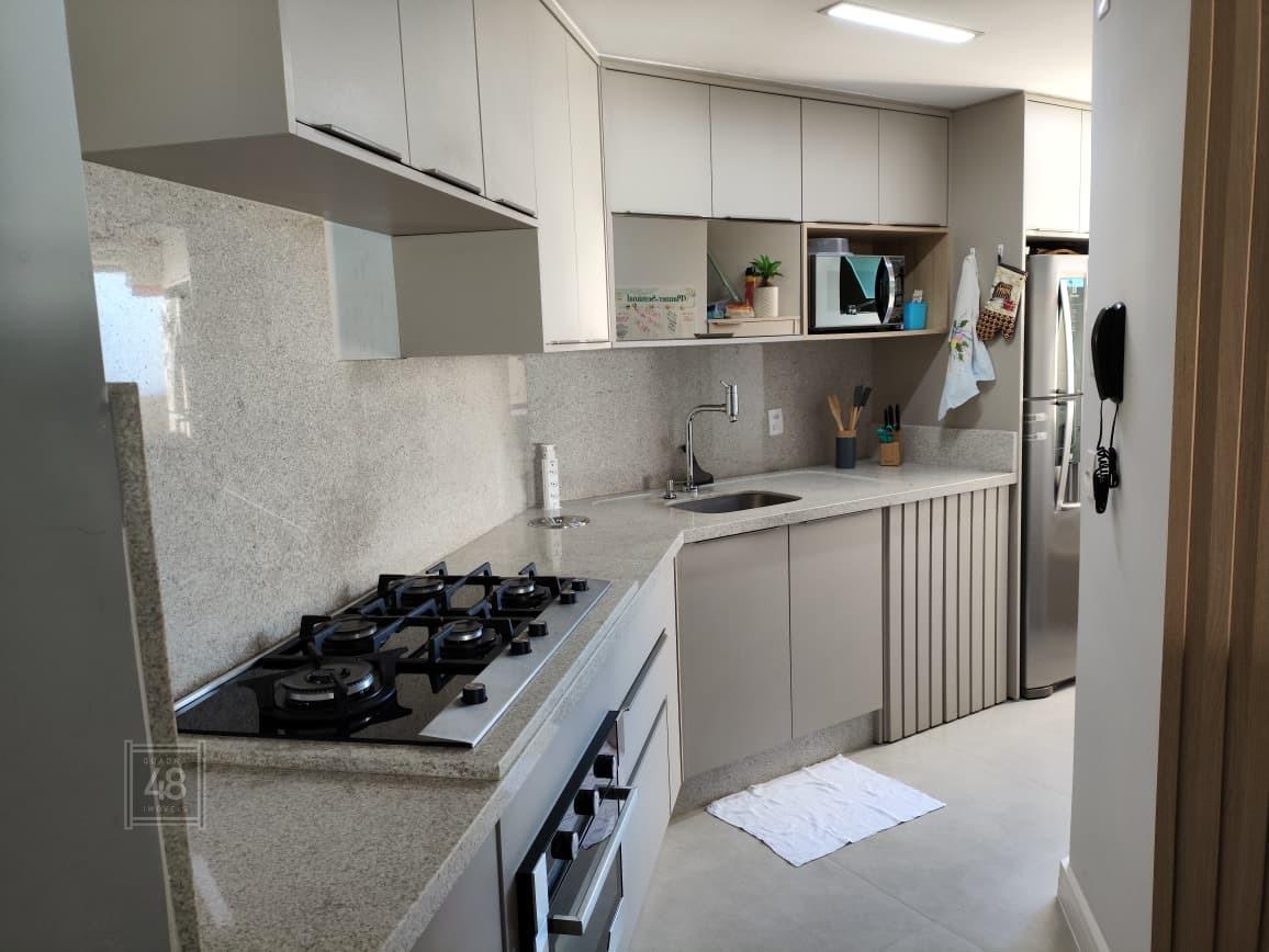 Apartamento à venda no Saco Grande: 