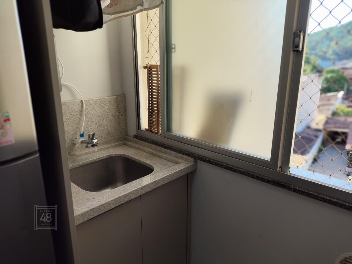 Apartamento à venda no Saco Grande: 