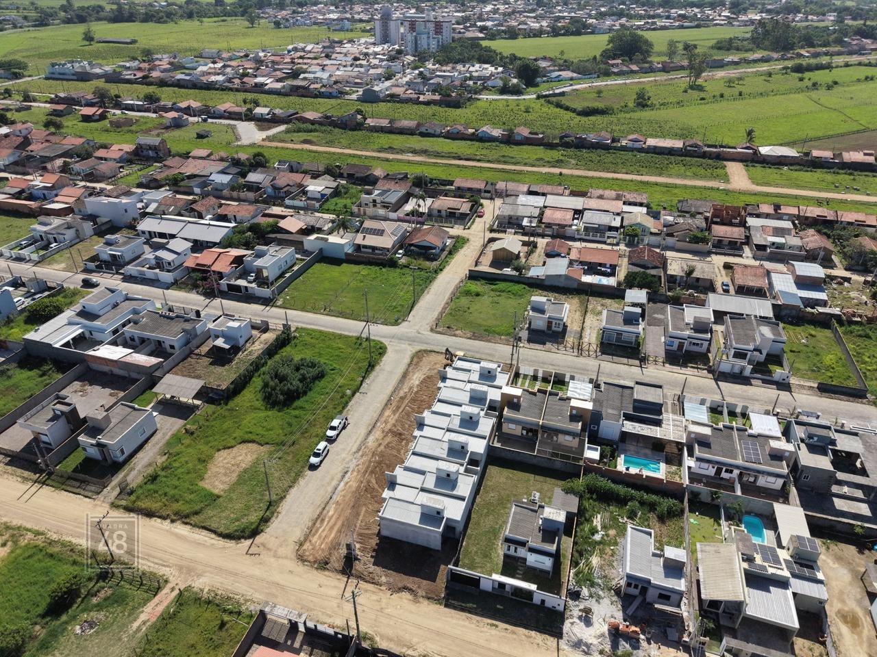 Casa Geminada à venda no São Clemente: 