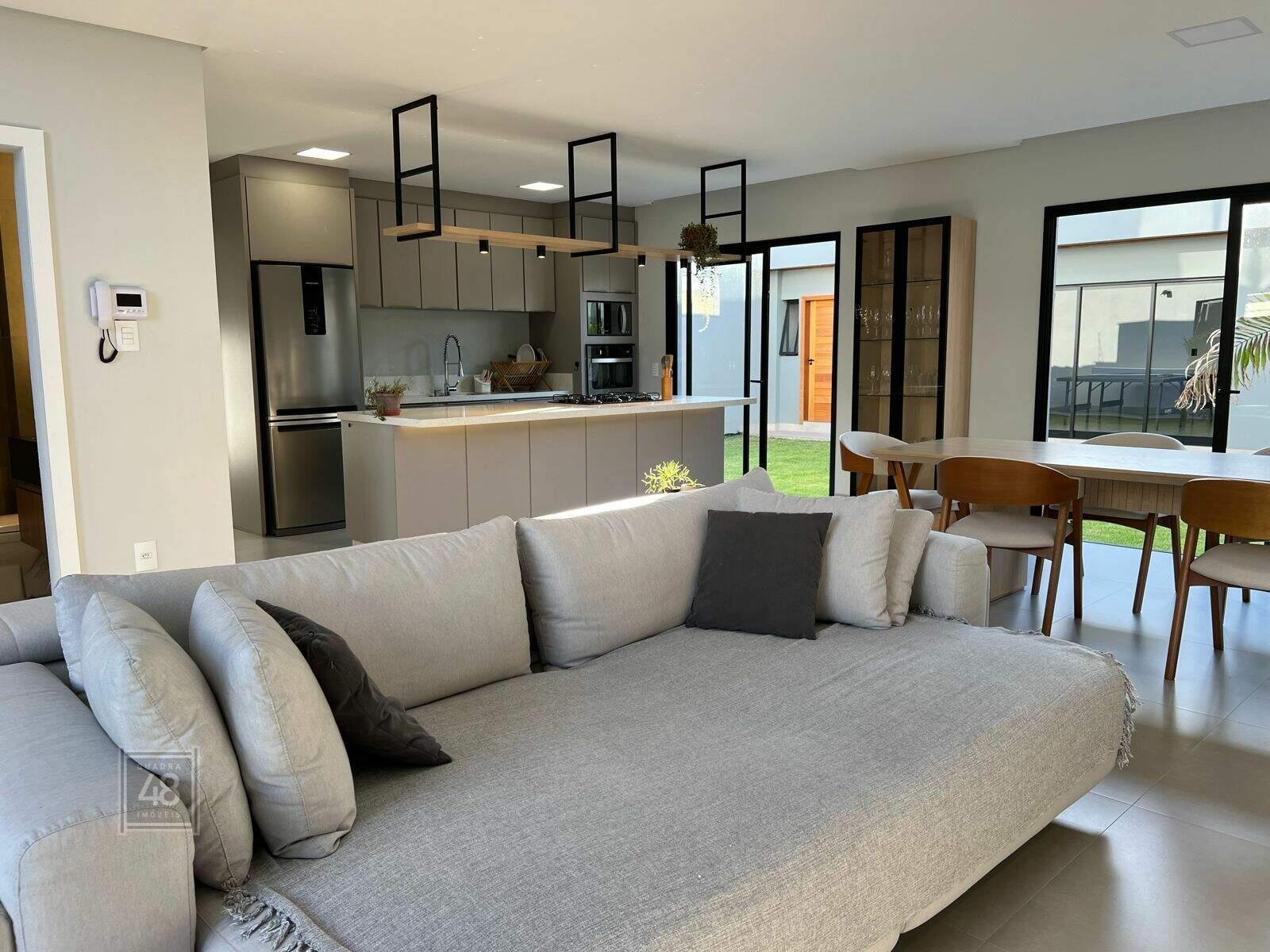 Casa à venda no Humaitá: 