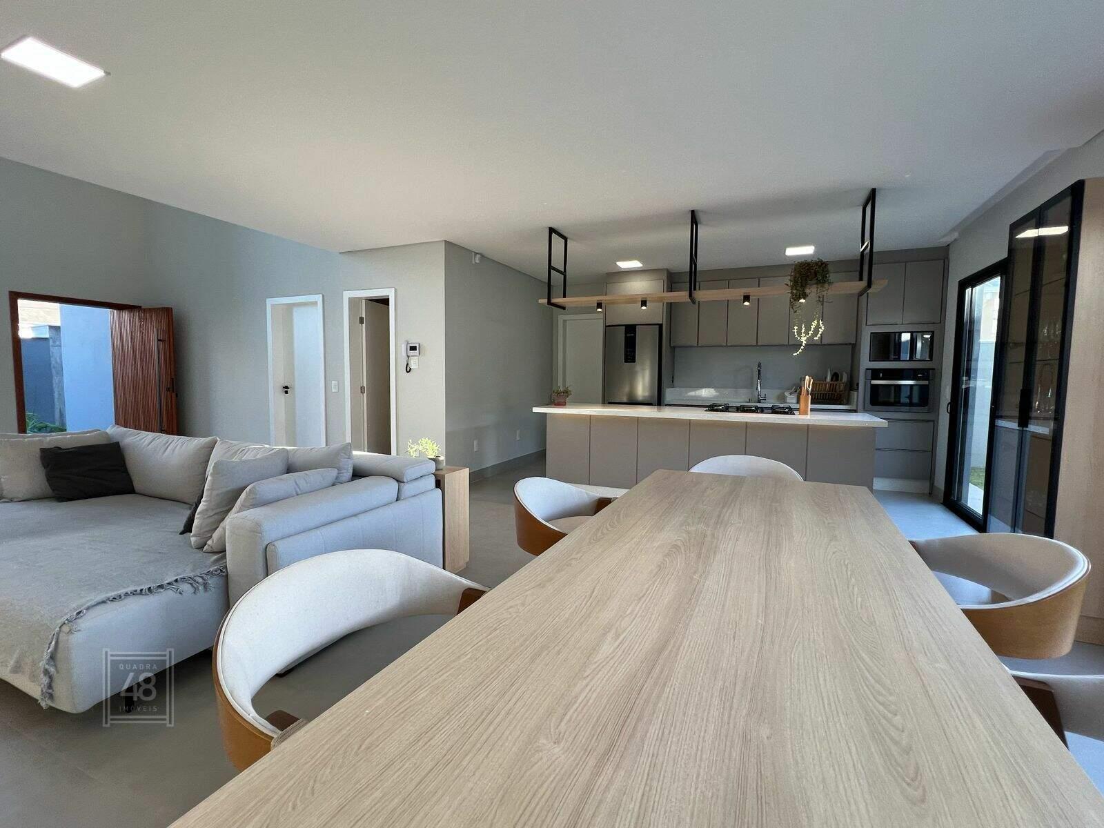 Casa à venda no Humaitá: 