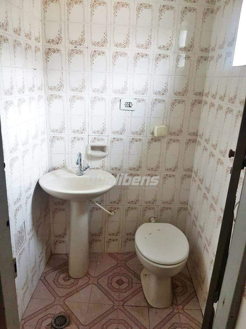Sobrado à venda no Vila Santa Cecília: 