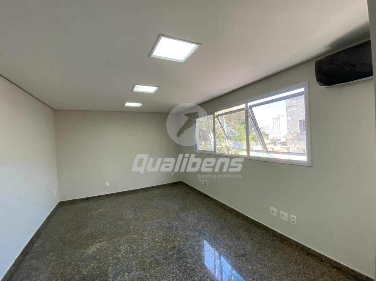 Prédio à venda no Jardim Pilar: 
