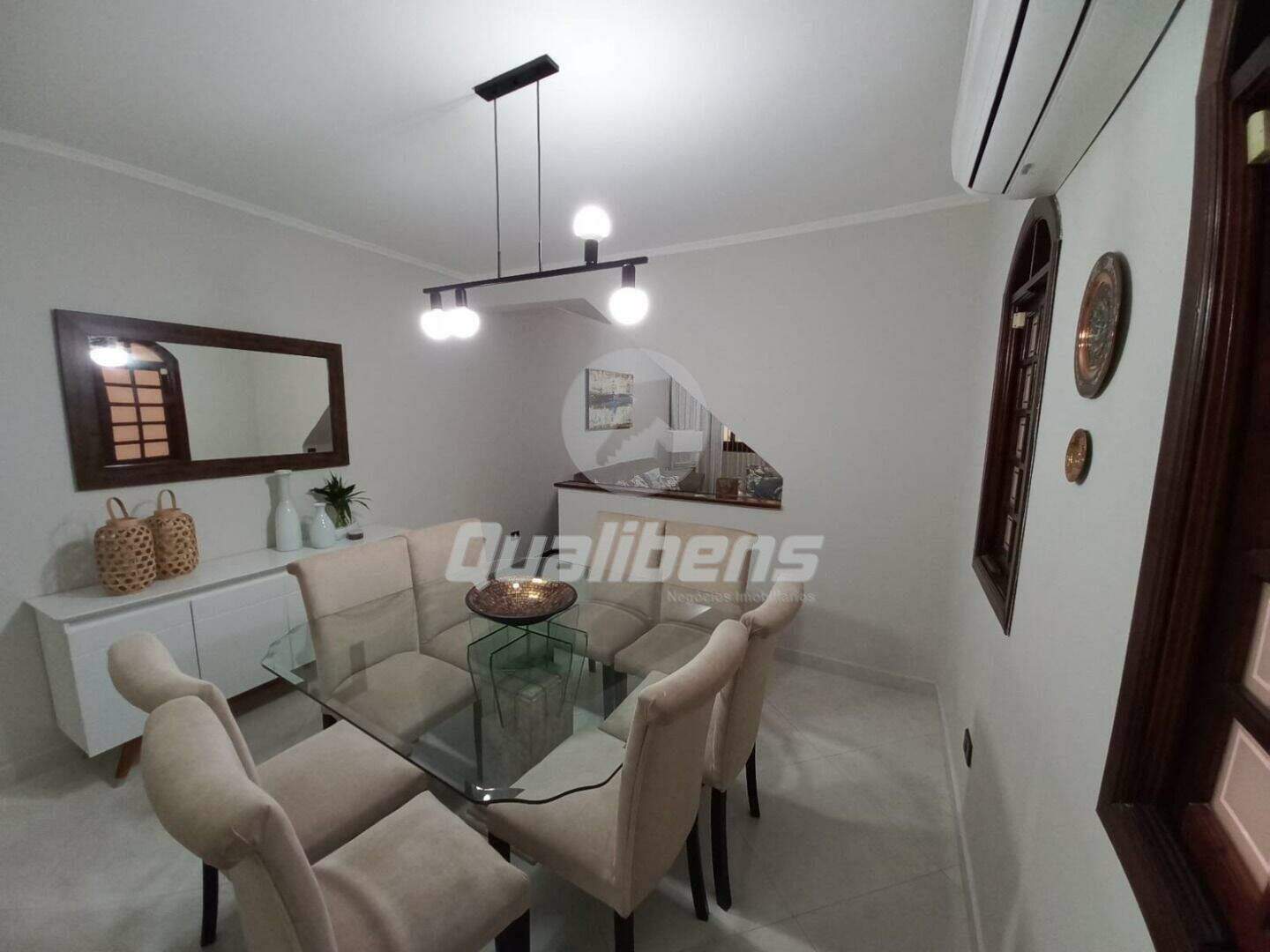 Sobrado à venda no Jardim Araguaia: 