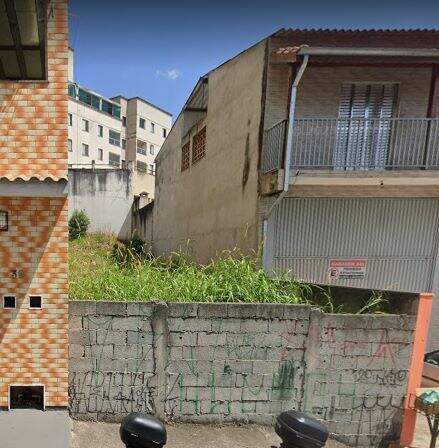 Terreno à venda no Parque São Vicente: 