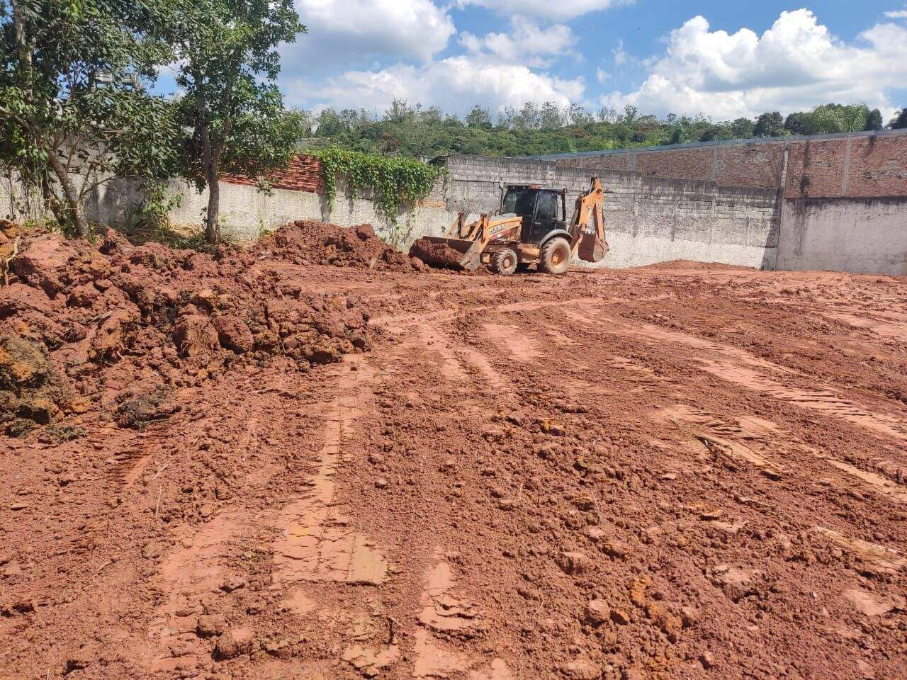 Terreno à venda no Sítio do Francês: 