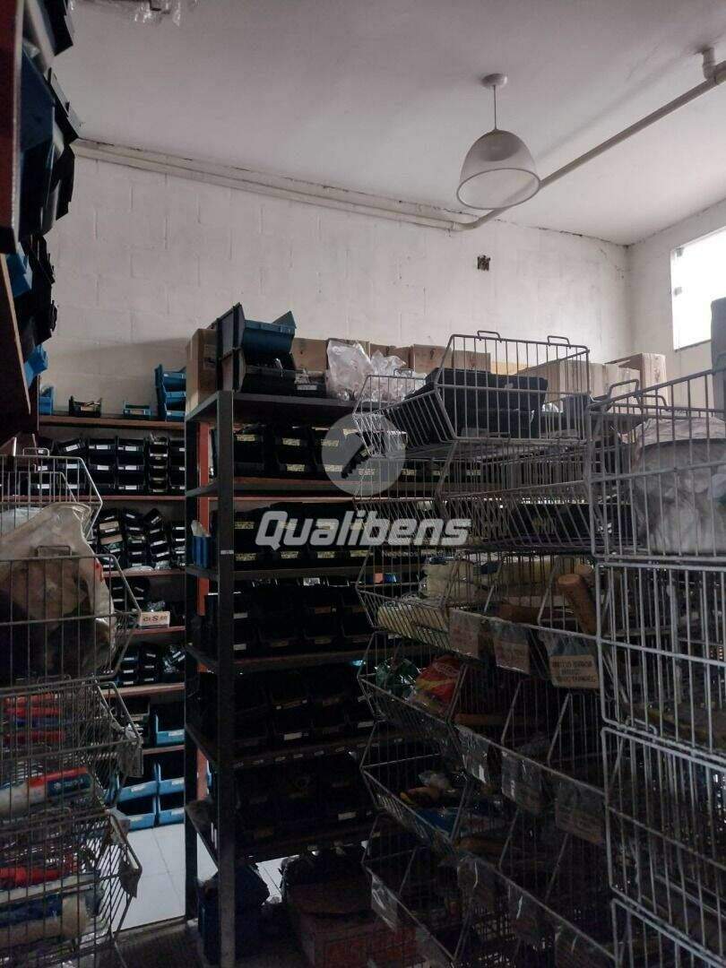 Prédio à venda no Vila Noêmia: 