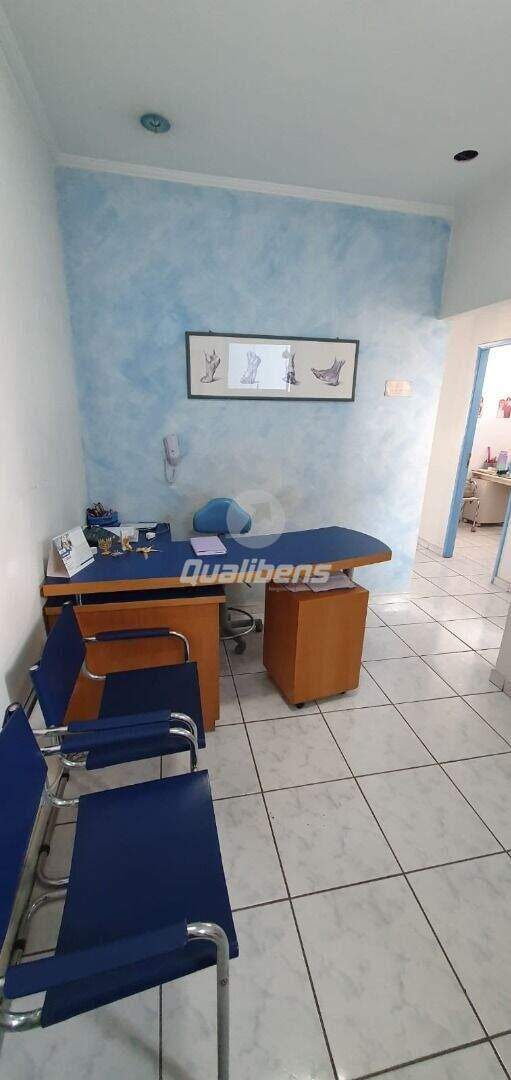 Sala à venda no Centro: 