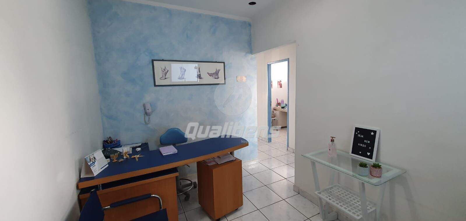 Sala à venda no Centro: 