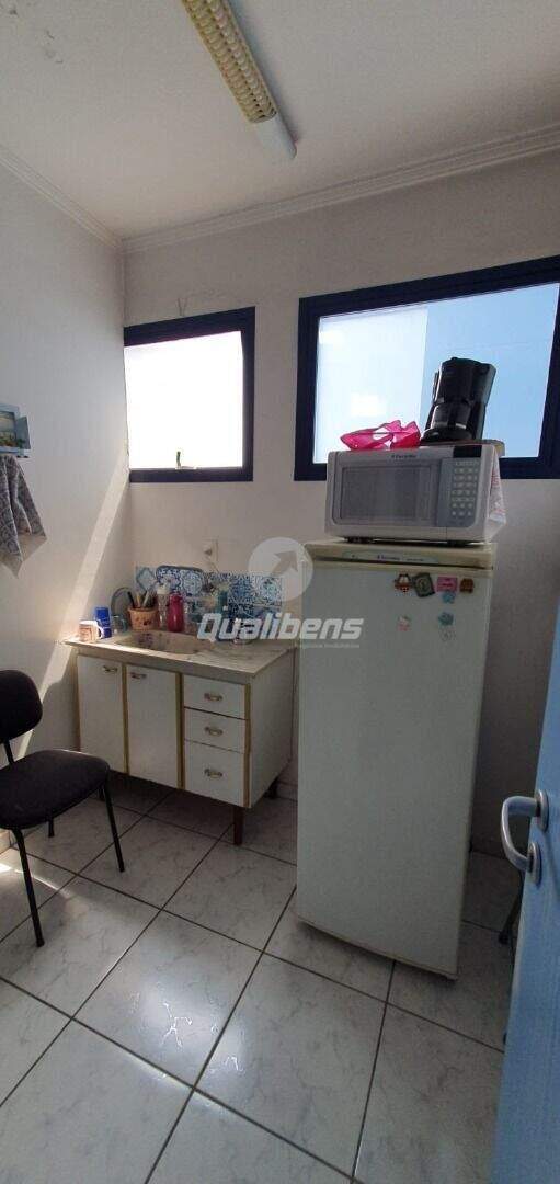 Sala à venda no Centro: 