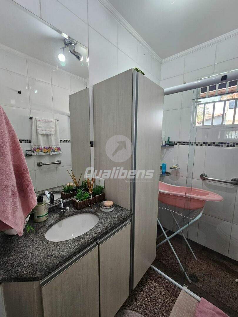 Casa à venda no Parque São Vicente: 
