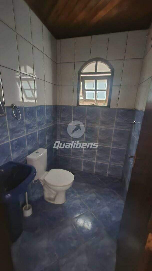 Sobrado à venda no Jardim Guapituba: 