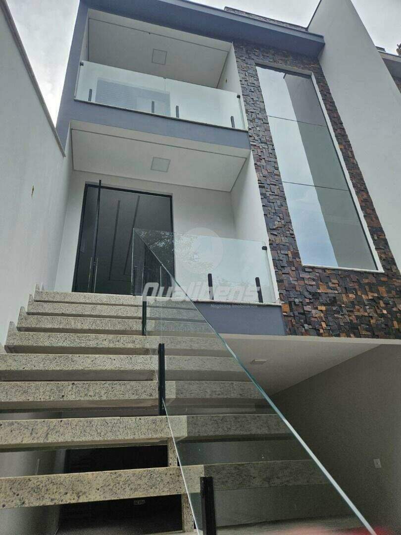 Sobrado à venda no Parque São Vicente: 