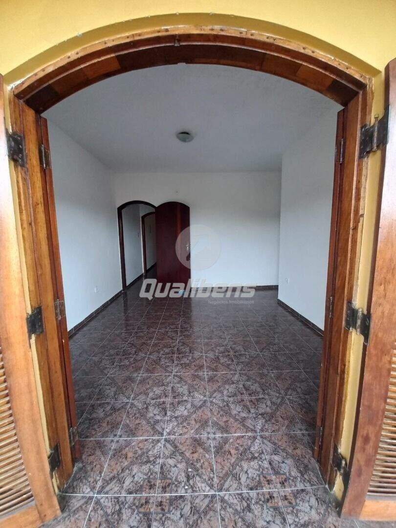 Sobrado à venda no Vila Guarani: 