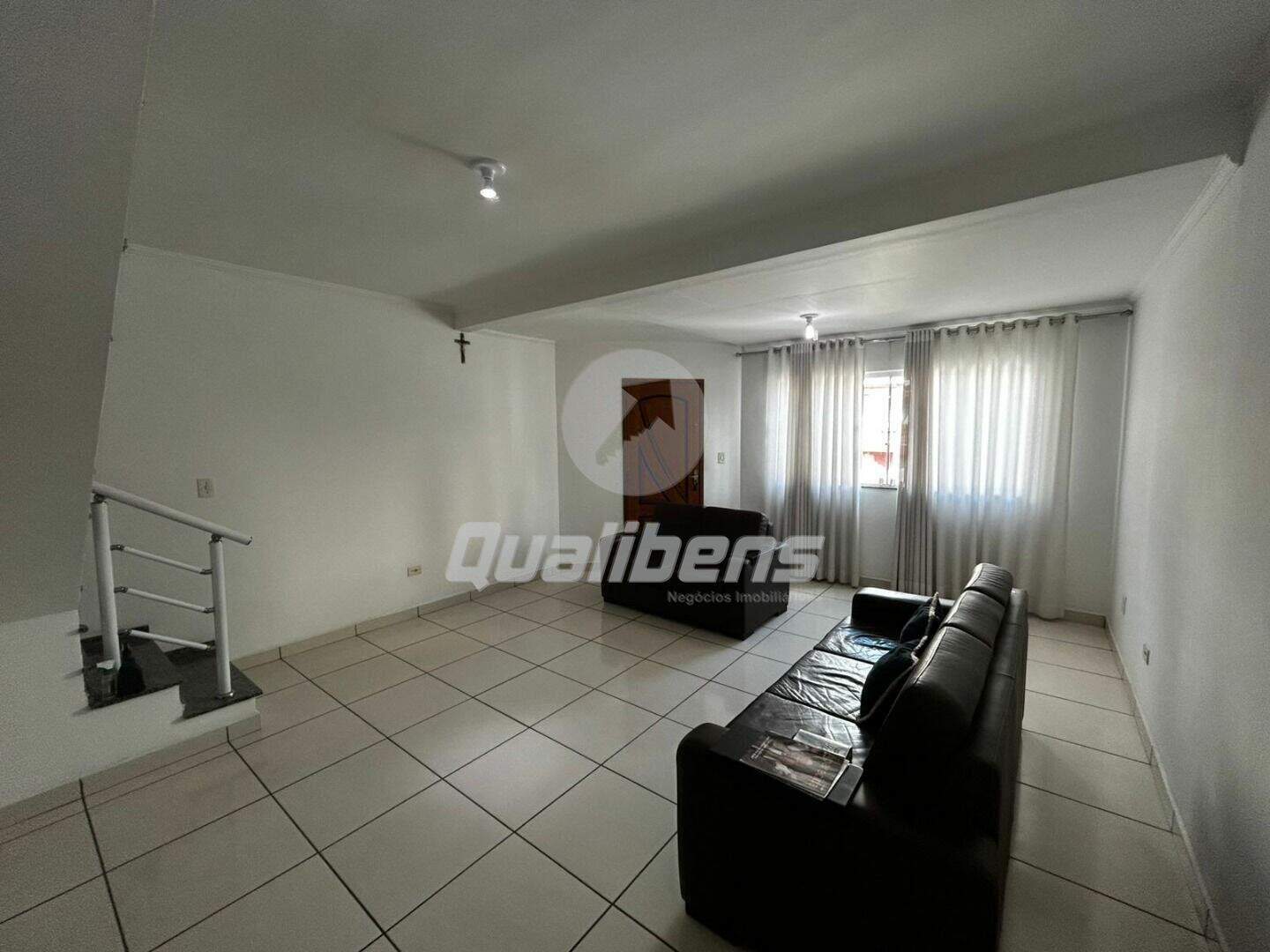 Sobrado à venda no Vila Dirce: 