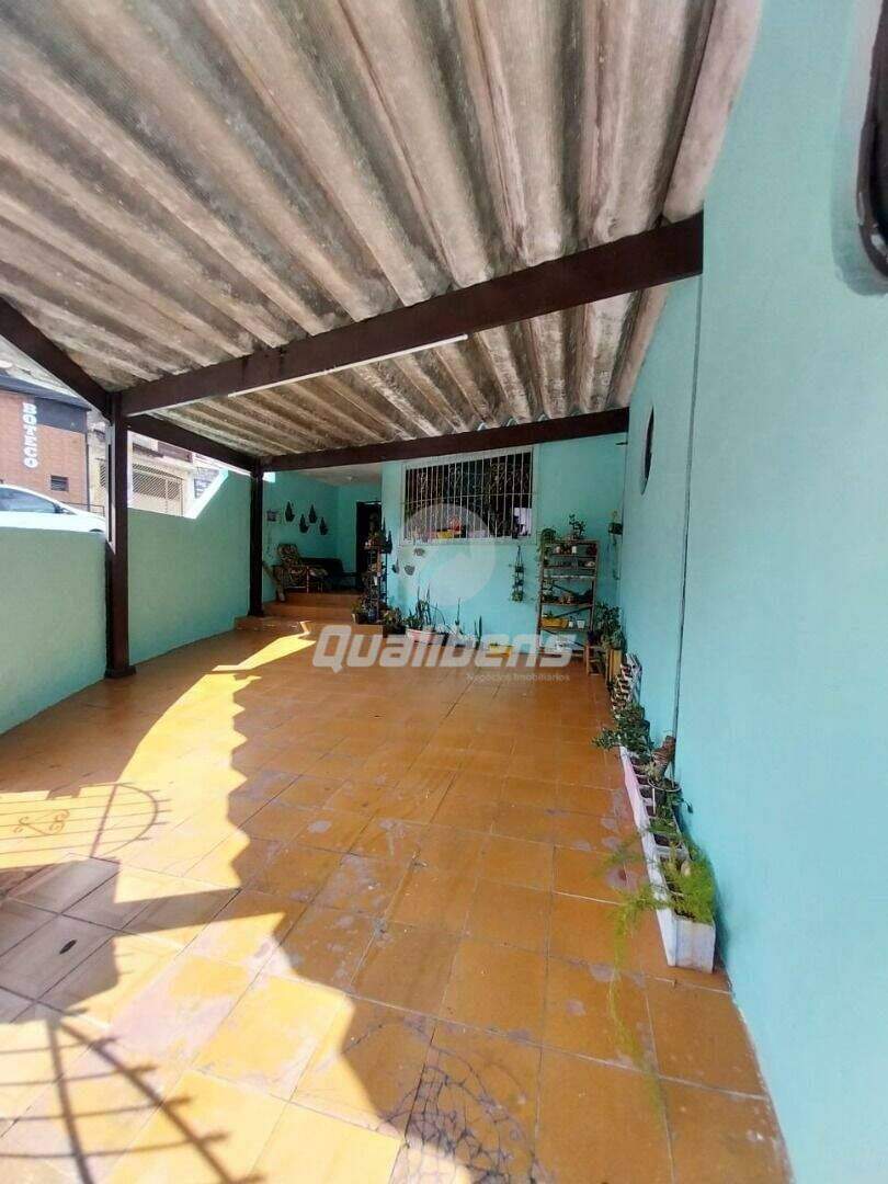 Casa à venda no Jardim Guapituba: 