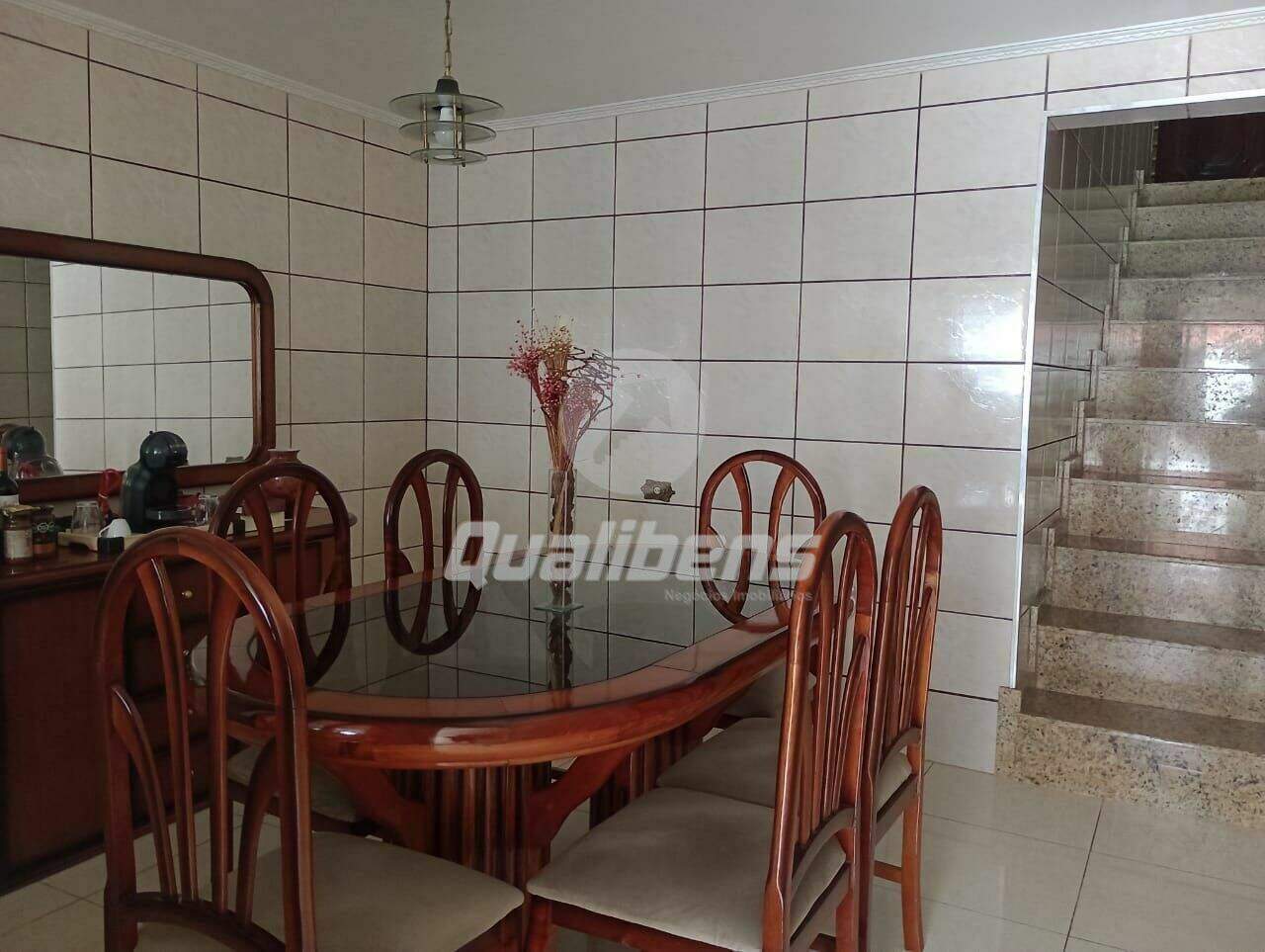 Casa à venda no Jardim Miranda D Aviz: 