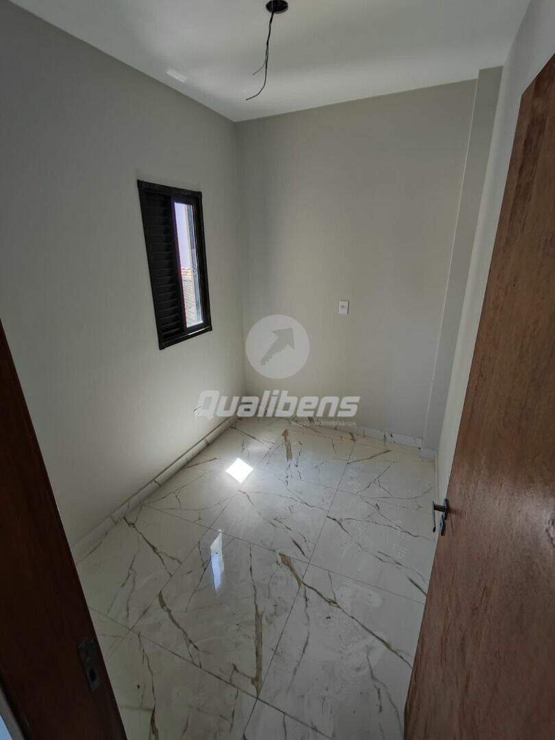 Apartamento à venda no Vila Cecília Maria: 
