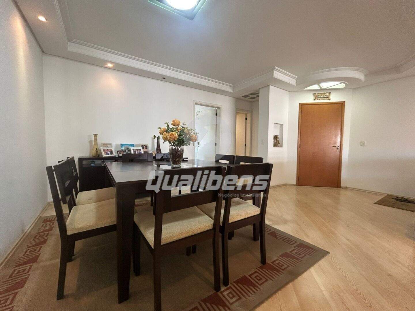 Apartamento à venda no Vila Assunção: 