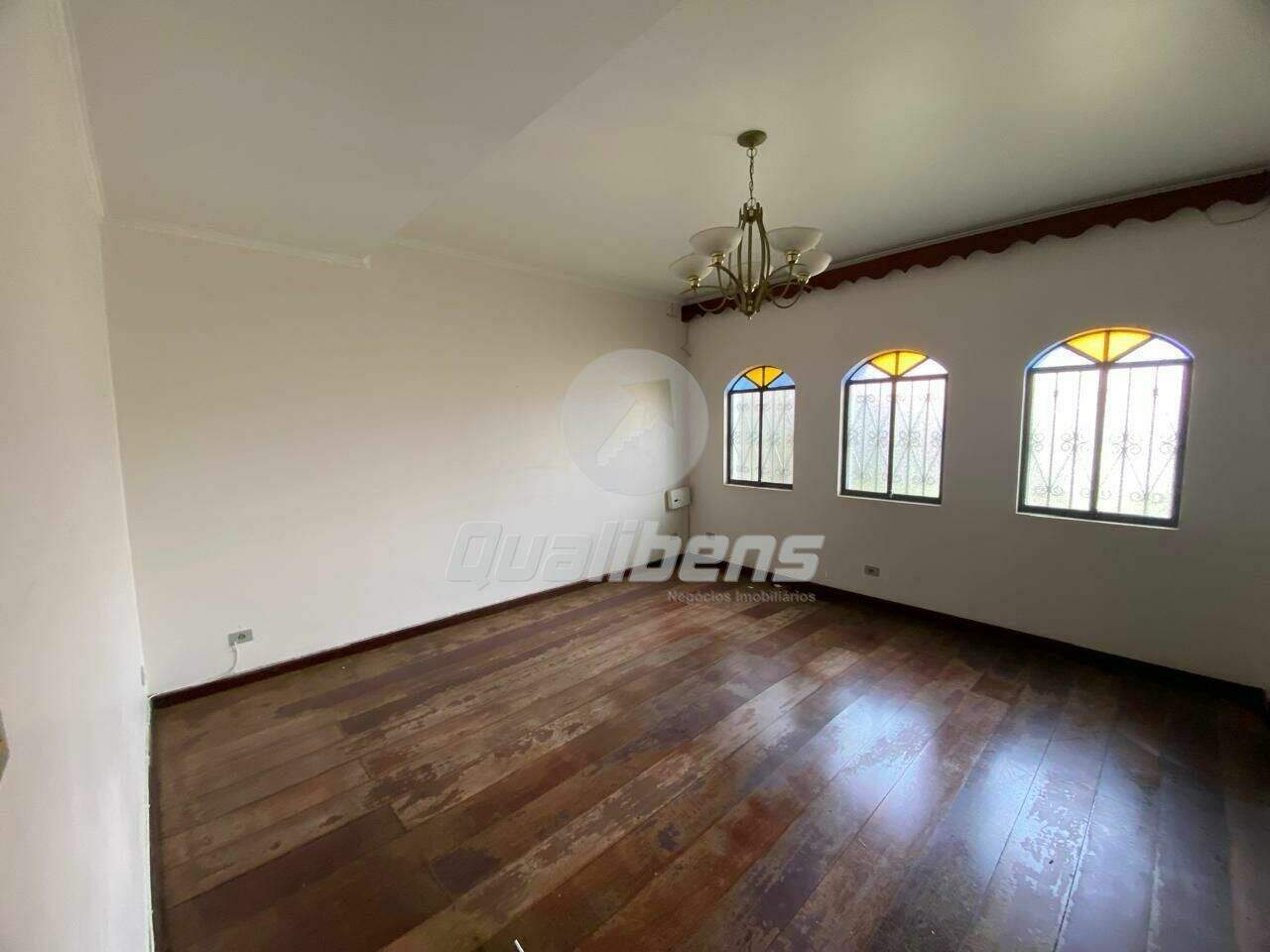 Sobrado à venda no Jardim Pedroso: 