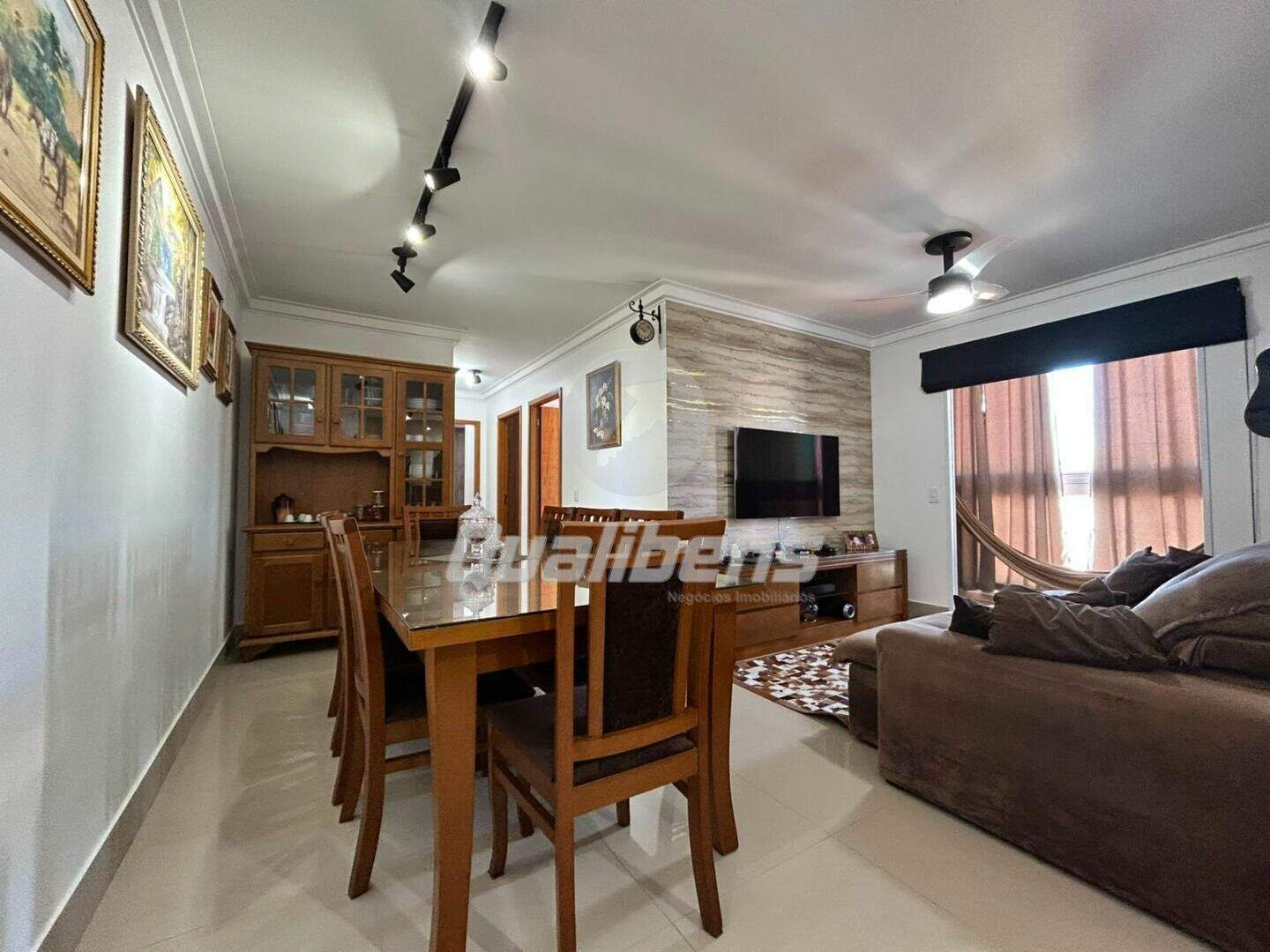 Apartamento à venda no Vila Guarani: 