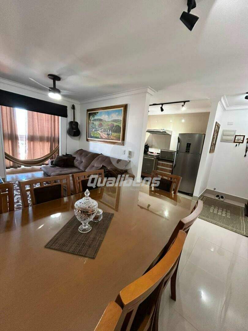 Apartamento à venda no Vila Guarani: 