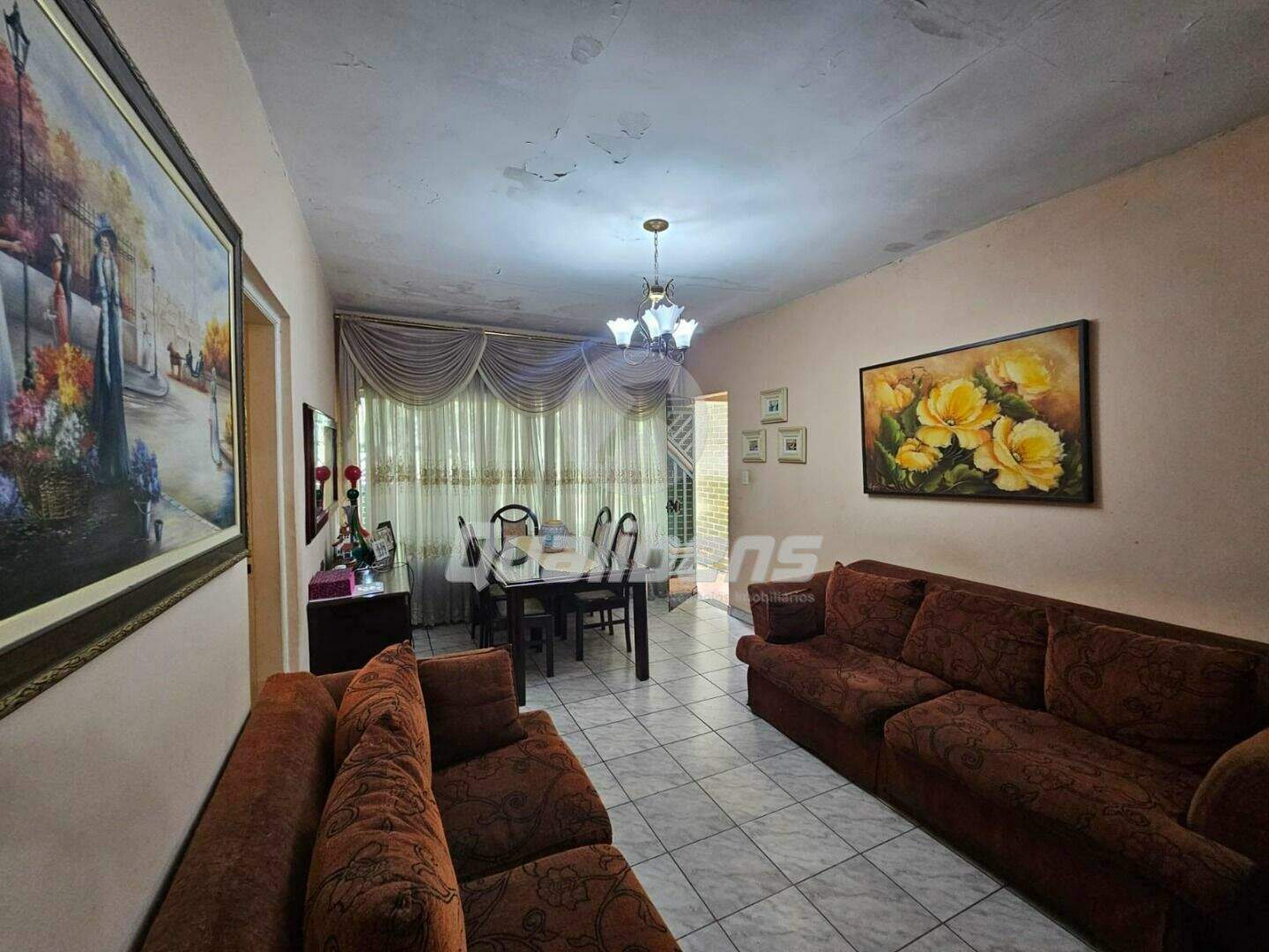 Casa à venda no Parque São Vicente: 