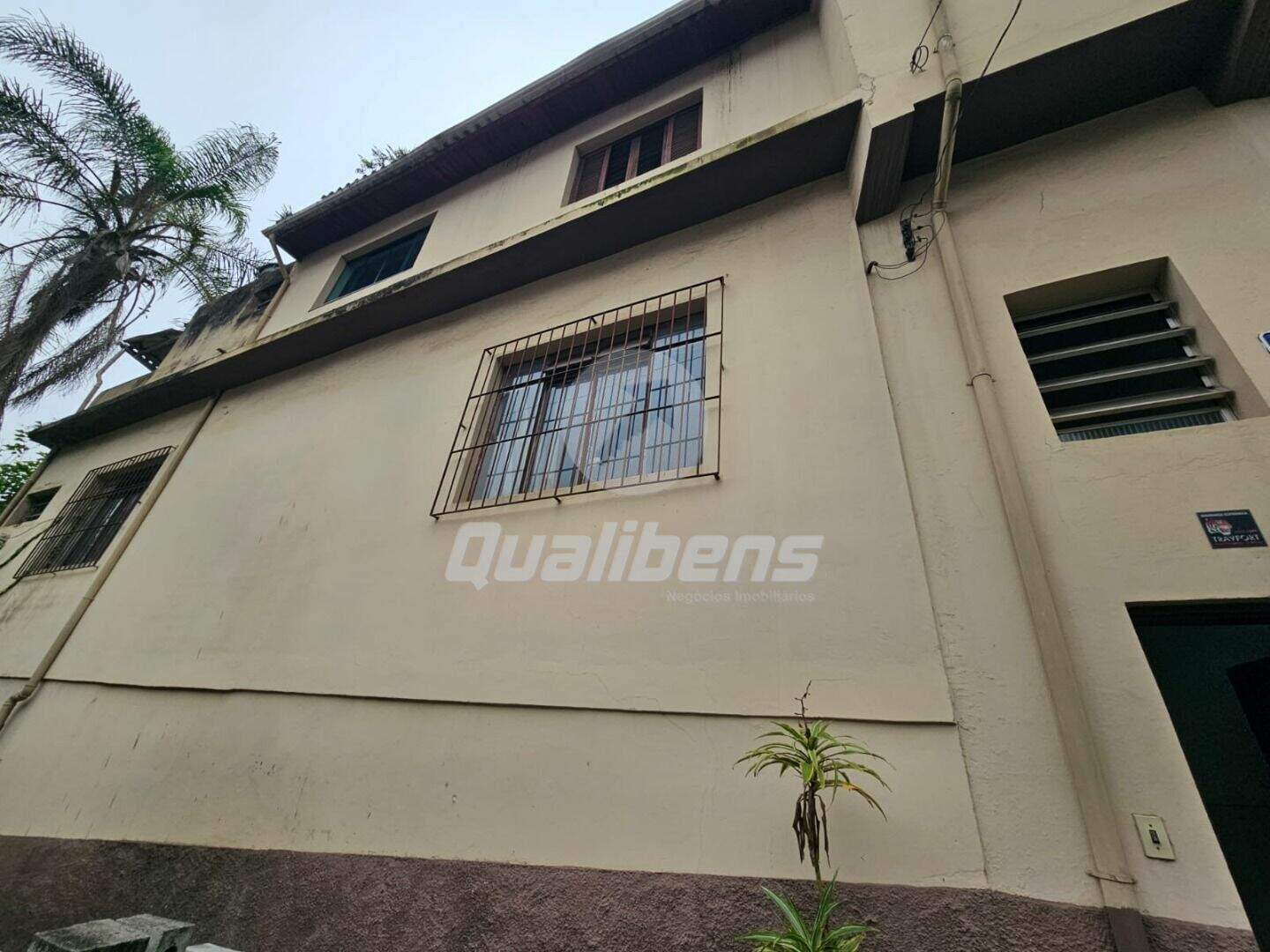 Prédio à venda no Parque São Vicente: 
