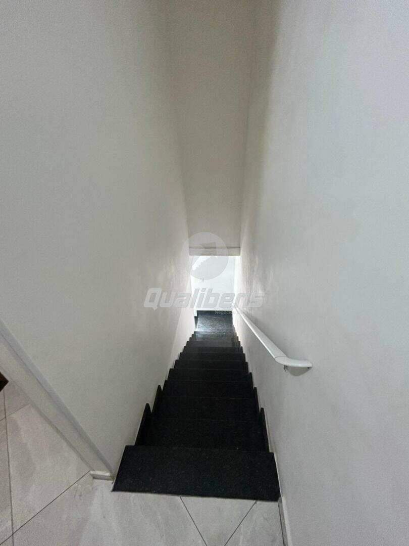 Sobrado à venda no Vila Falchi: 