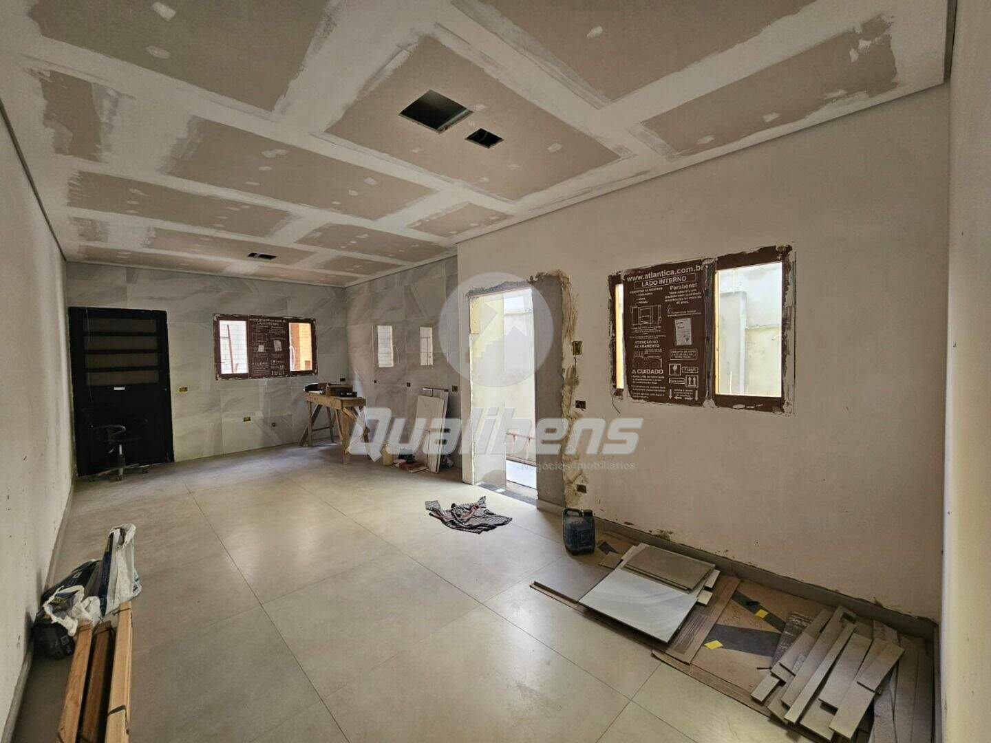 Sobrado à venda no Jardim Pedroso: 